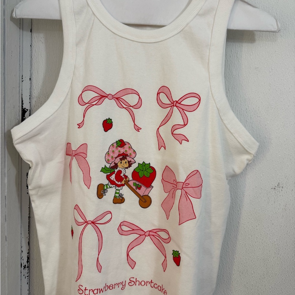 Strawberry Shortcake Women's Cream and Pink Tank Top
